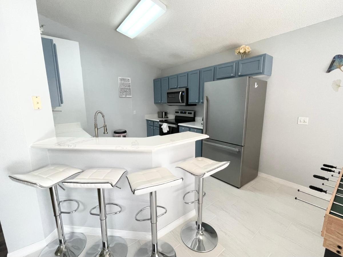 Holiday home Fully Renovated, Quiet, Spacious Themed Pool With Office *